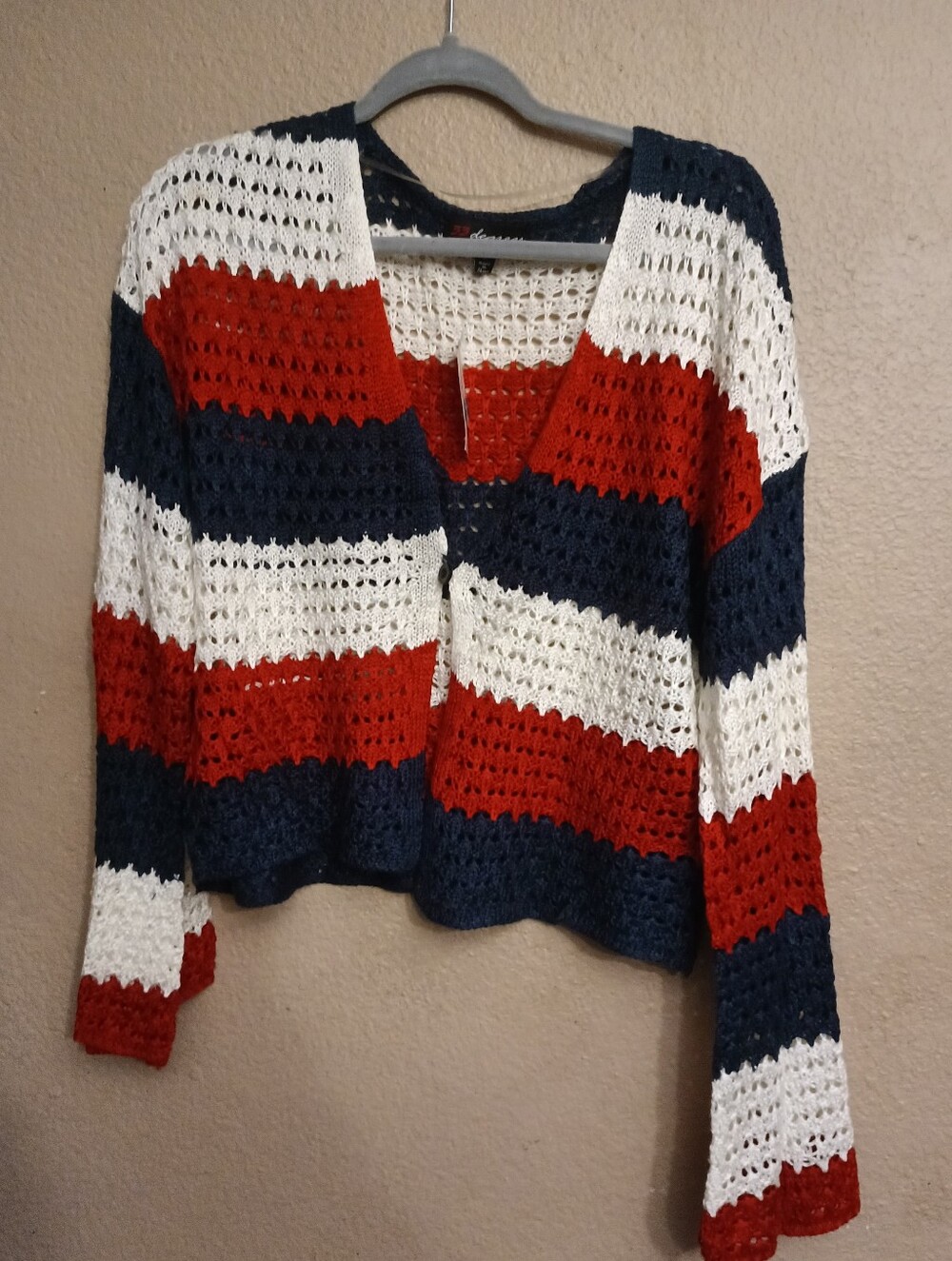 33 Degrees Cardigan BNWT red/White/blue Sz L